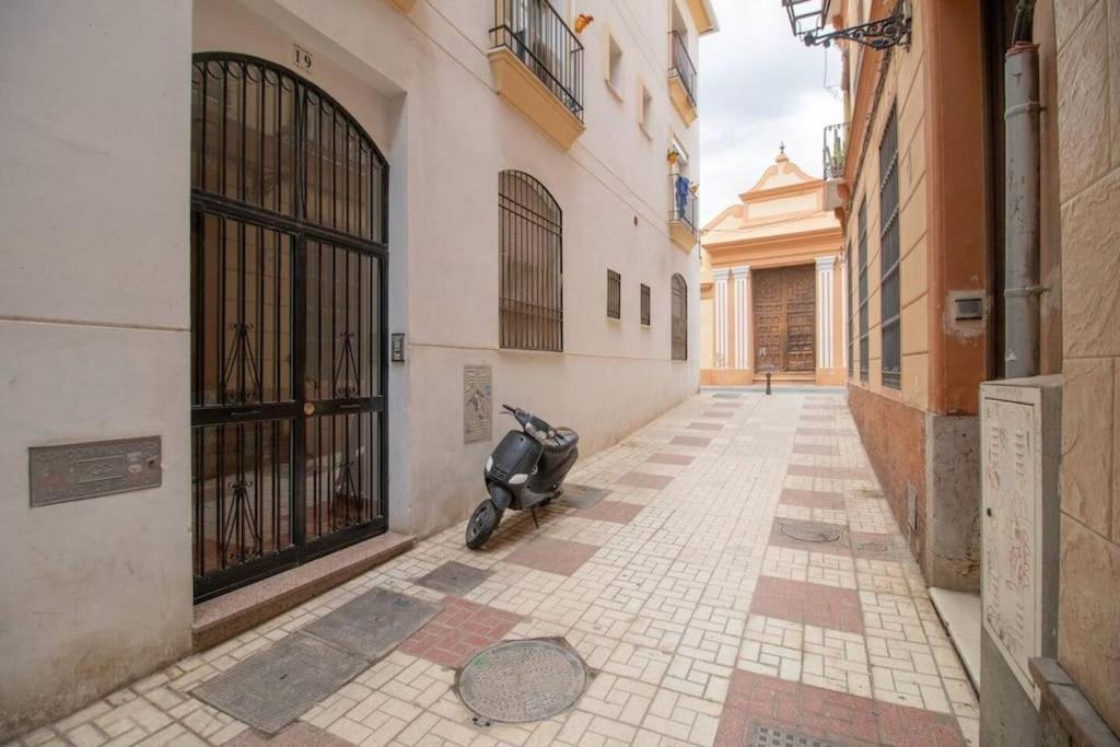 Апартаменты Aceite Duplex En El Centro Historico De Малага Экстерьер фото